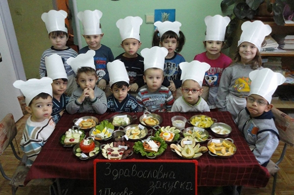 В ОДЗ № 2 „Здравец” родители и деца приготвиха здравословни вкусотии