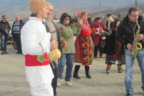 С жив огън и богати трапези в с. Плоски ще отбележат Празника на виното