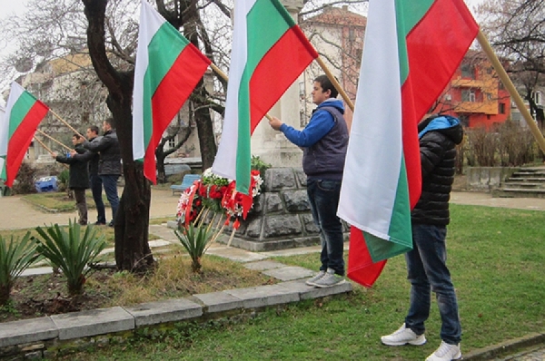 Отбелязаха Националния празник в Сандански